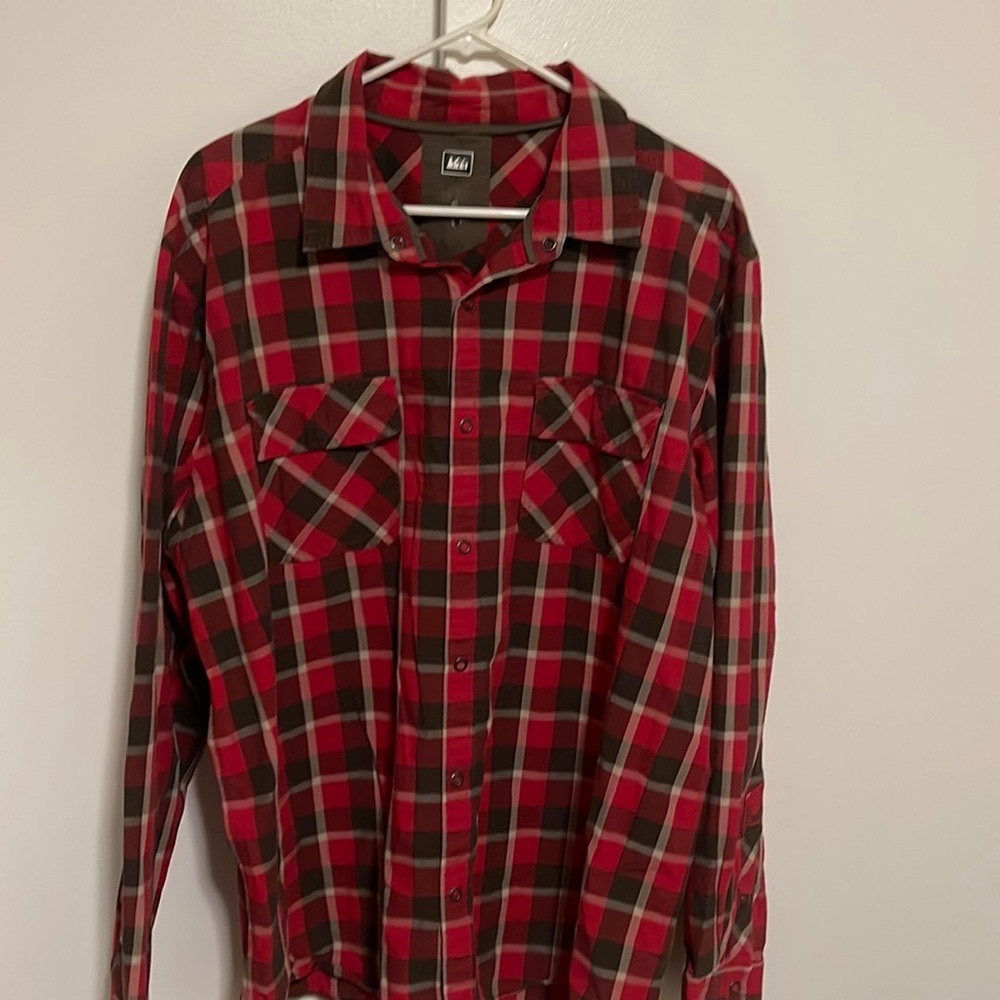 REI Canvas button down. 100% organic. Made with such good quality